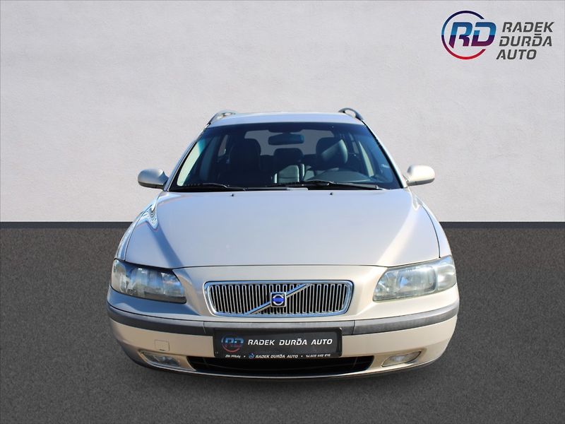 Volvo V70 2,4 D  NOVÉ V ČR,1.MAJITEL - fotka 2 z 18