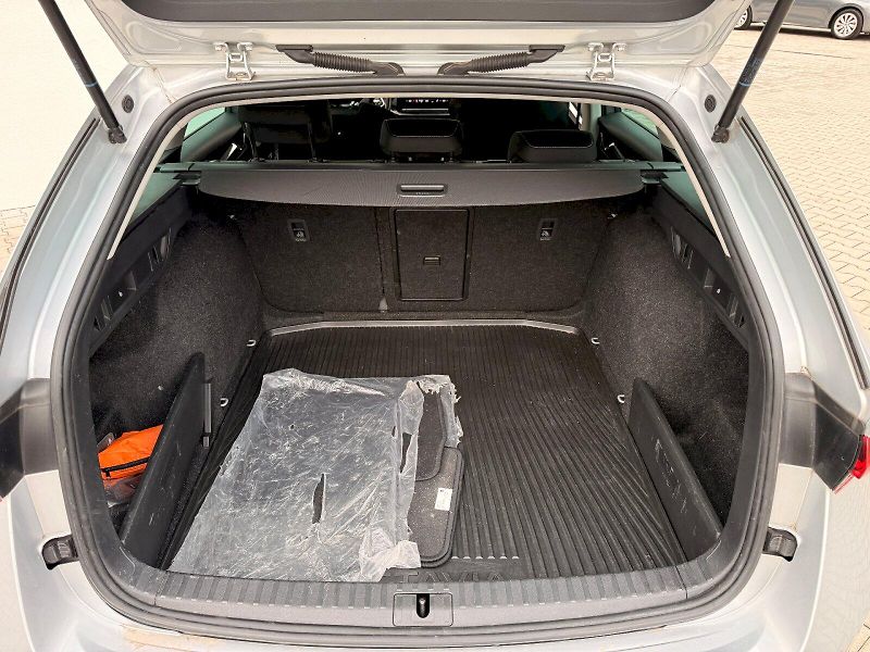 Škoda Octavia (2022) COM STY TS 4X4 140/2.0 A7F - fotka 10 z 35