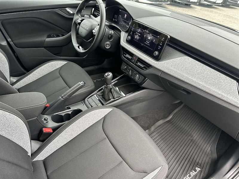 Škoda Scala (2025) 1.0 TSI Selection - fotka 9 z 25