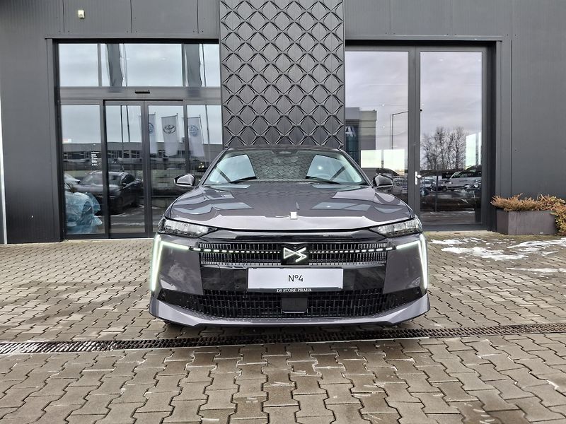 DS Automobiles DS N°4 (2026) N°4 JULES VERNE HYBRID 145 - fotka 17 z 27