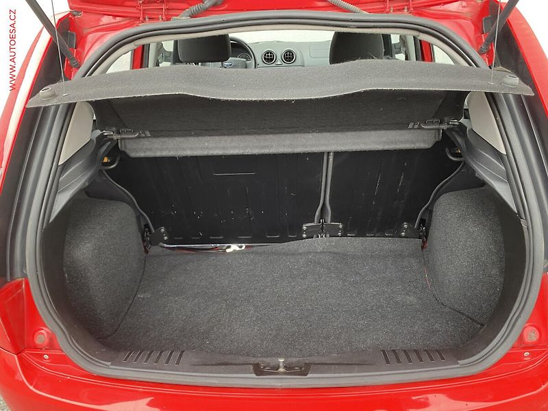 Ford Fiesta (2004) 1.3i, ČR, AC - fotka 7 z 15