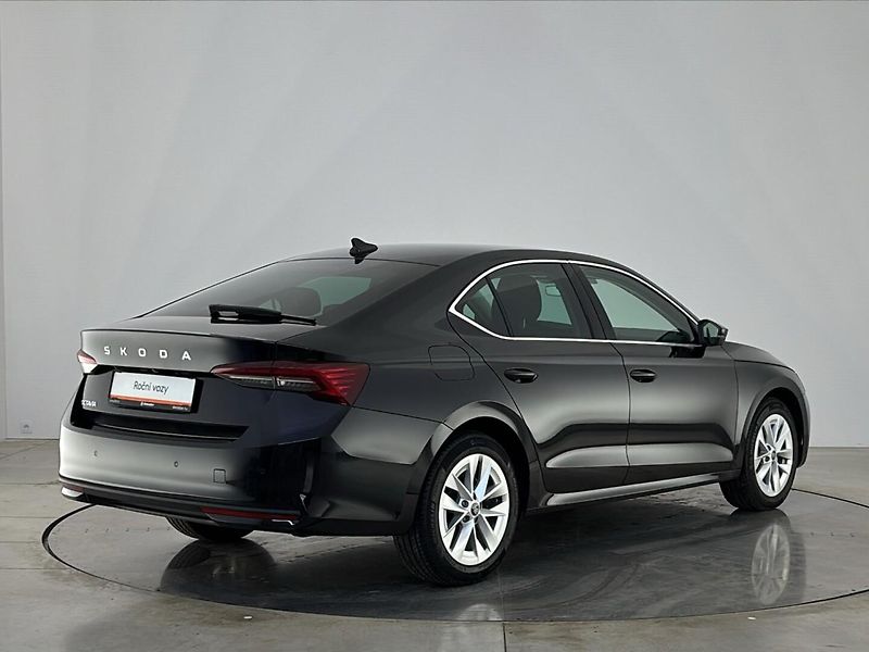 Škoda Octavia Top Selection DSG - fotka 2 z 29