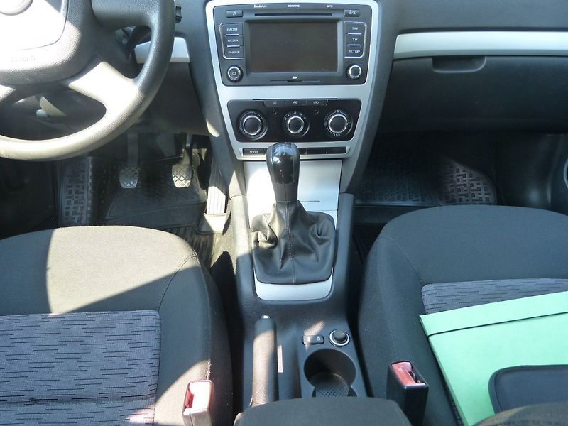 Škoda Octavia 1.6 TDI - fotka 14 z 18