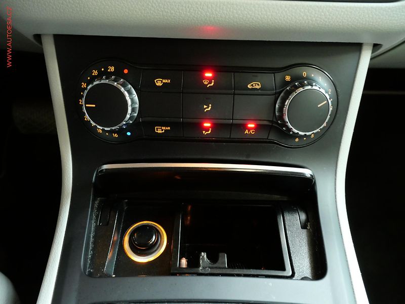 Mercedes-Benz Třídy B (2014) 2.2 CDi 4Matic B200, AT, LED - fotka 20 z 22