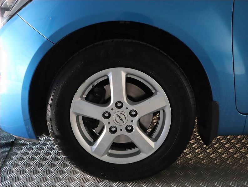 Hyundai ix20 (2017) 1.6 CVVT, ČR,1.maj - fotka 15 z 18
