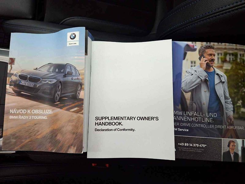 BMW Řada 3 320d xDrive AT Touring - fotka 21 z 83