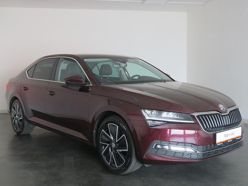 Škoda Superb - fotka 8 z 26