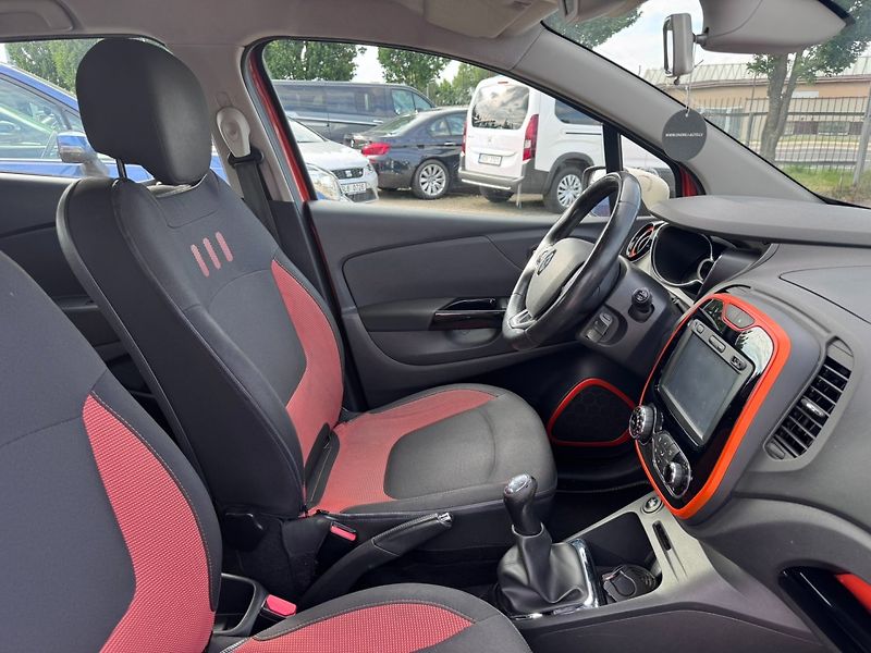 Renault Captur (2016) 0,9 TCE 66 KW ROZVODY USB NAV - fotka 38 z 42