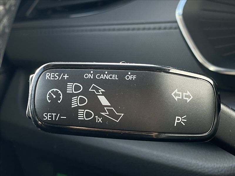 Škoda Octavia 1,5 TSI Combi Ambition Plus - fotka 11 z 23