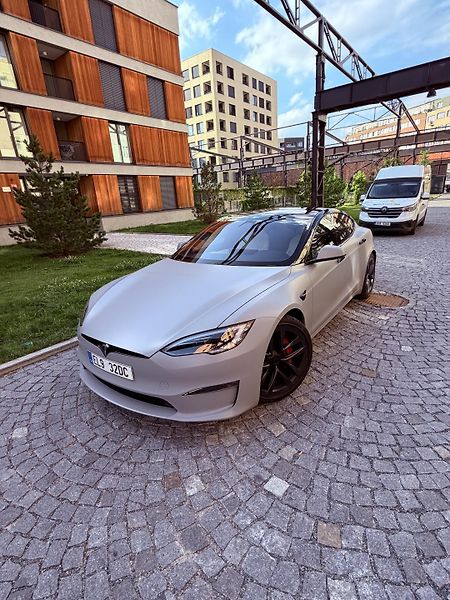 Tesla Model S (2023) Plaid 1020HP HW4 - fotka 3 z 13