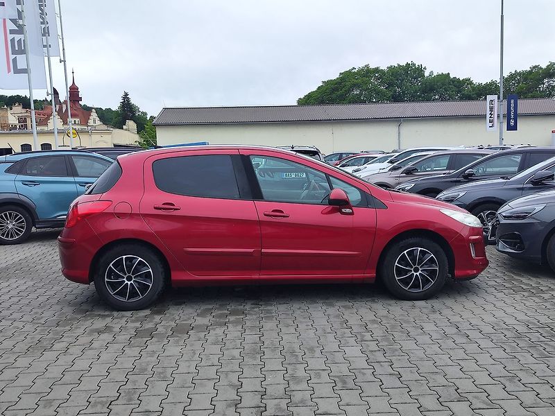 Peugeot 308 1.6VTi/88kW Premium - fotka 4 z 21