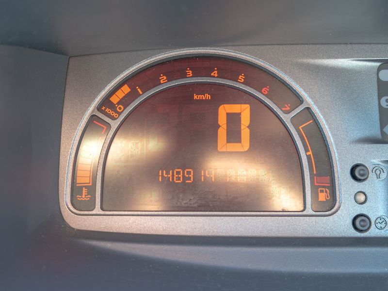 Renault Modus (2005) 1.6i 16V 82KW DIGI – PANORAMA - fotka 20 z 46