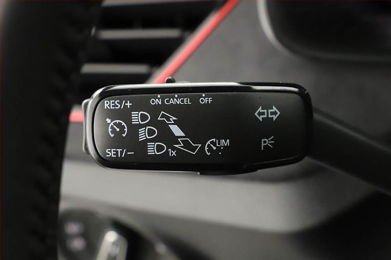 Škoda Scala (2025) 1.5 TSI, Drive, Matrix FullLed - fotka 18 z 22