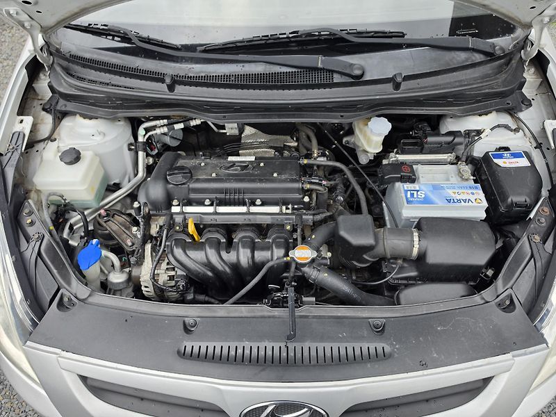 Hyundai i20 1.4 i Klimatizace  - fotka 14 z 14