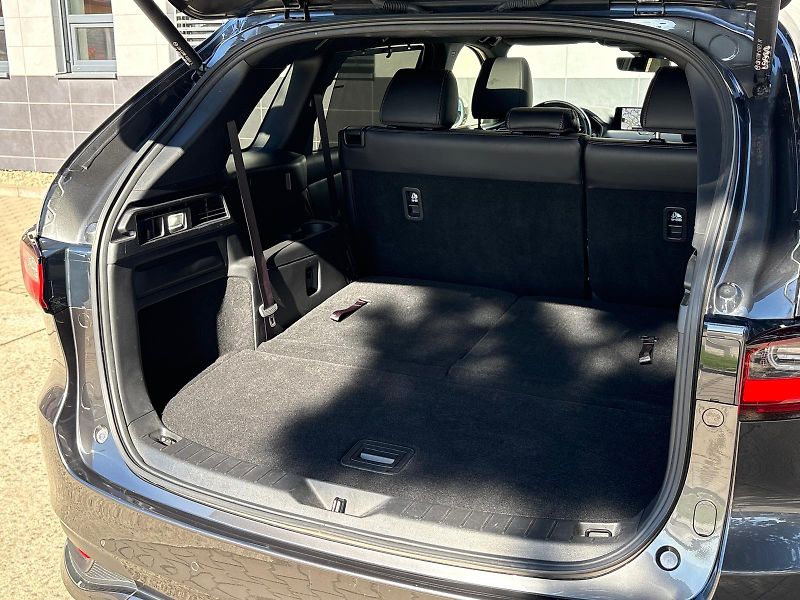 Mazda CX-80 3.3D HOMURA PLUS|AWD|7míst|DPH - fotka 47 z 56
