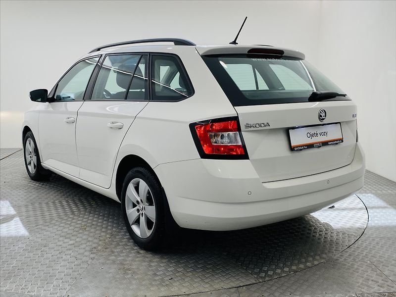 Škoda Fabia 1,4 TDI 66kW Style - fotka 21 z 24