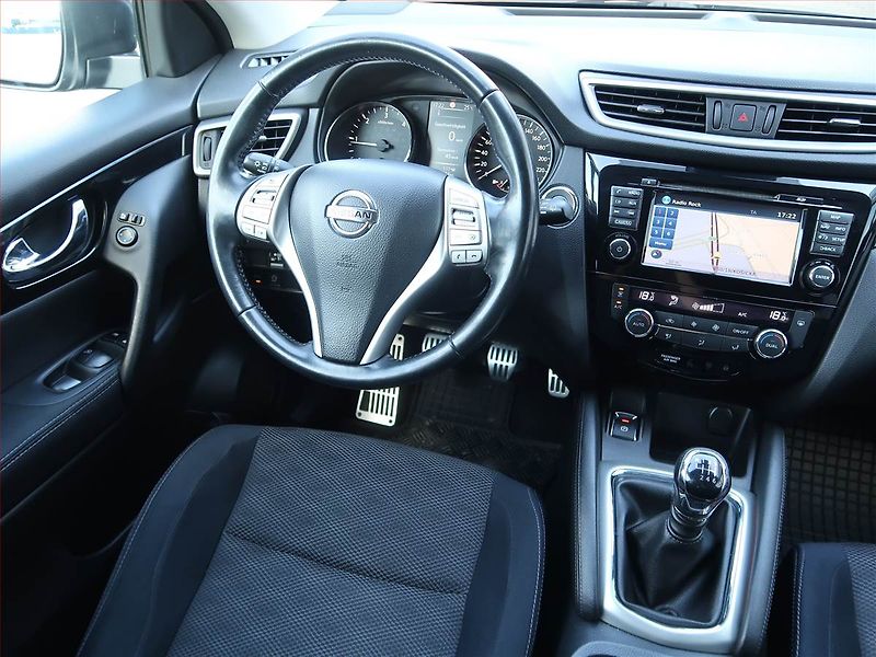 Nissan Qashqai (2014) 1.5 dCi, Serv.kniha, Navi - fotka 7 z 17