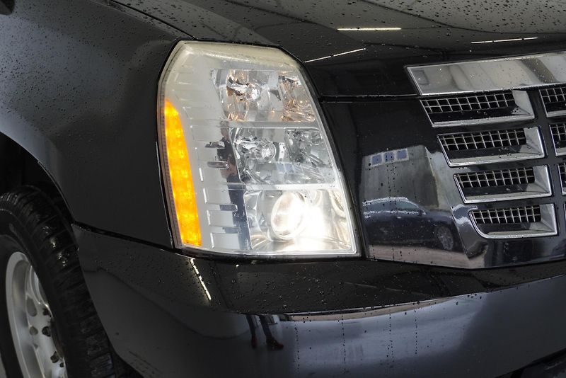Cadillac Escalade 6,2I V8 4WD AUT. - fotka 10 z 32