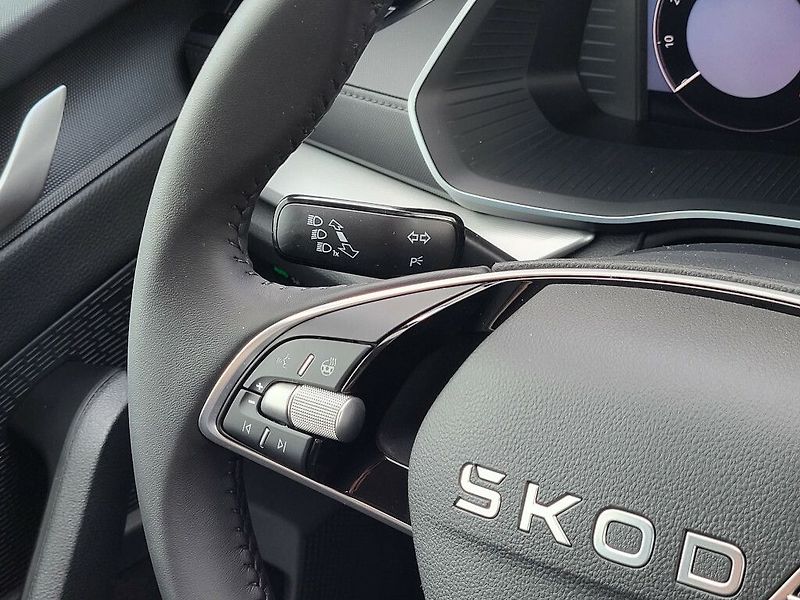 Škoda Octavia 130LET 2,0TDI 85kW - fotka 14 z 29