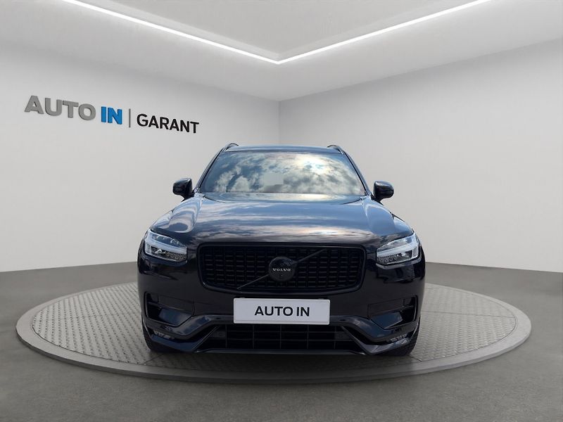 Volvo XC90 (2019) 2.0 B5 4x4 Nafta, Kůže, A/T - fotka 2 z 30