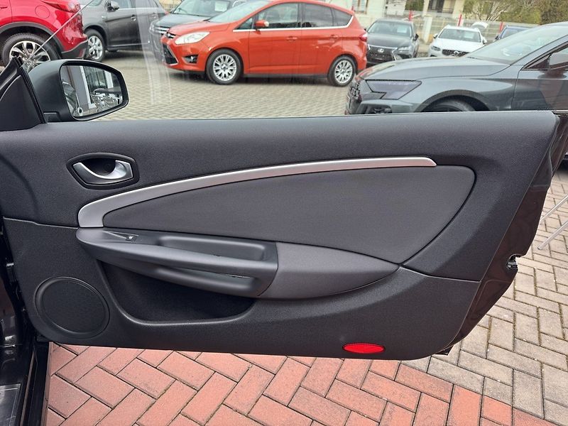 Renault Mégane (2011) 1.4TCe Navi Digi Klima - fotka 17 z 45