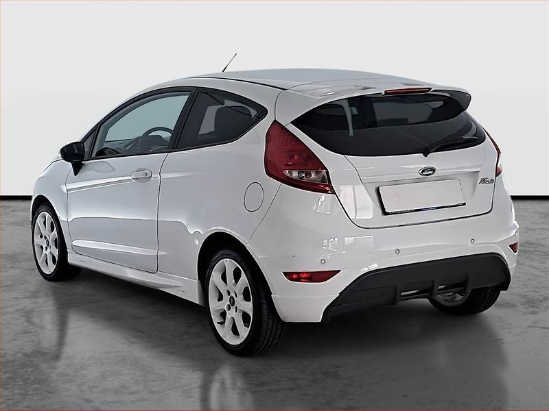 Ford Fiesta (2011) Comfort 1.25, Park. senzory - fotka 4 z 17