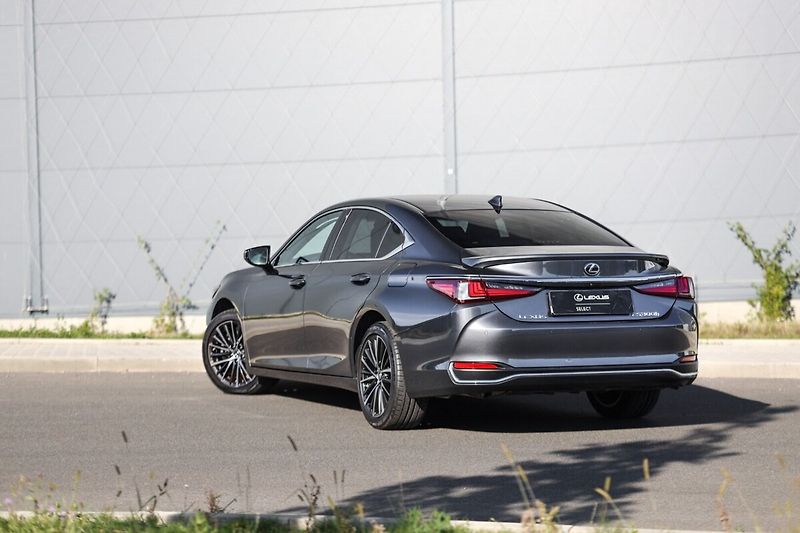 Lexus ES 300h 300H 2,5 HEV LIMITED EDITION - fotka 5 z 26