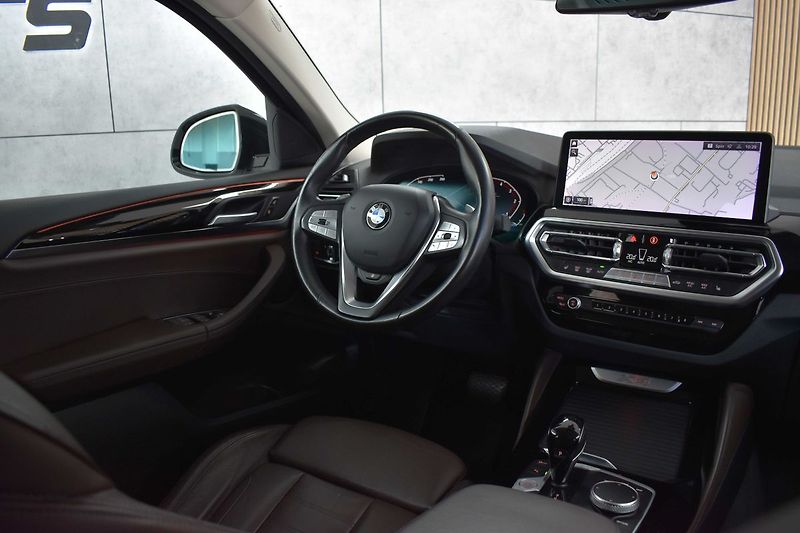 BMW X4 xD30d 210kW*HEAD-UP*TAŽNÉ*ČR - fotka 8 z 44