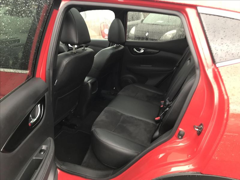 Nissan Qashqai 1,6 96kw   PANORAM - fotka 8 z 13
