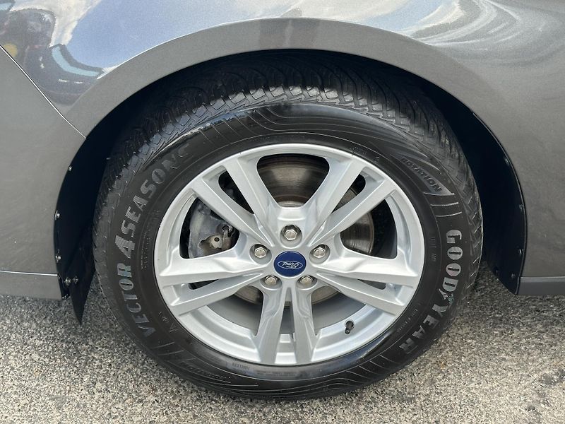 Ford Galaxy (2020) 1.5/121kW TITANIUM  *7.Míst* - fotka 45 z 48