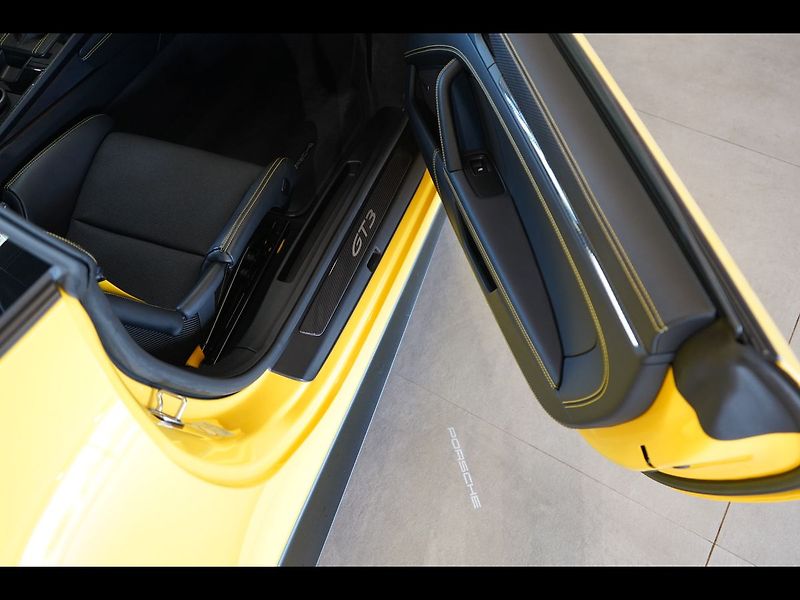 Porsche 911 GT3 Touring, Lift, Bose, PDLS - fotka 11 z 49
