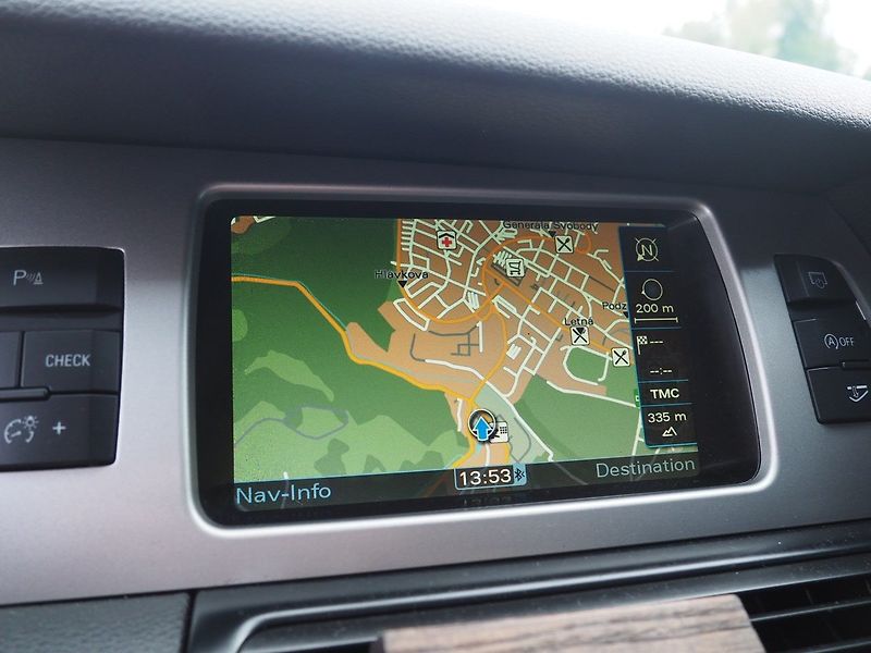 Audi Q7 (2010) 3.0 TDI, 176 kW, Quattro - fotka 31 z 38