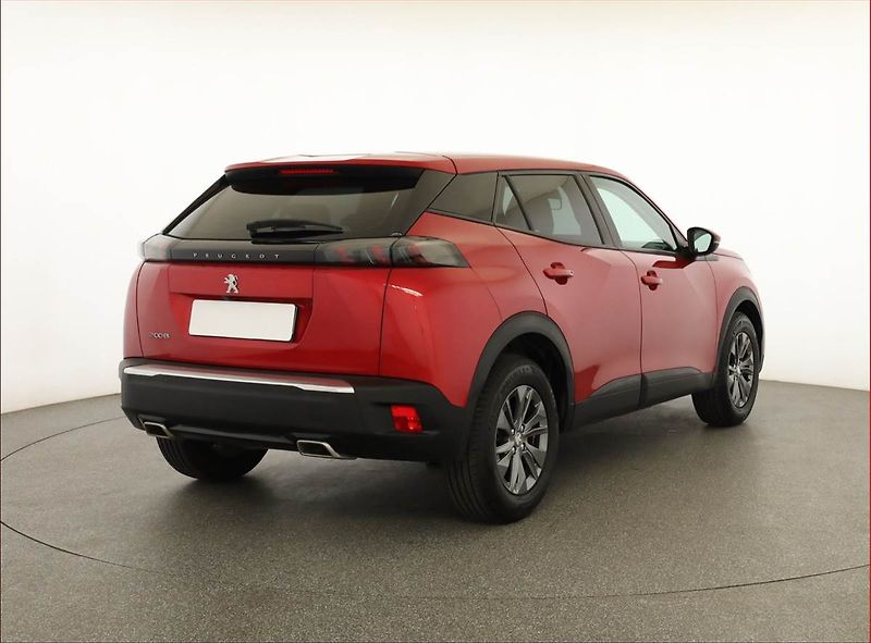 Peugeot 2008 (2020) 1.2 PureTech, ČR,1.maj - fotka 5 z 18