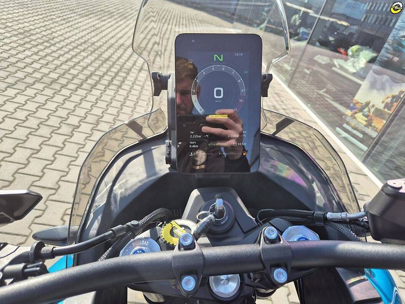 CFMOTO 800 MT (2026) X + doplňky za 1Kč - fotka 38 z 40