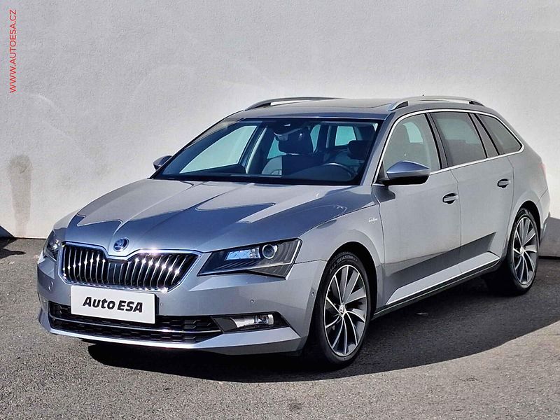 Škoda Superb (2018) 1.8 TSi, L&K, DSG, panor - fotka 3 z 23