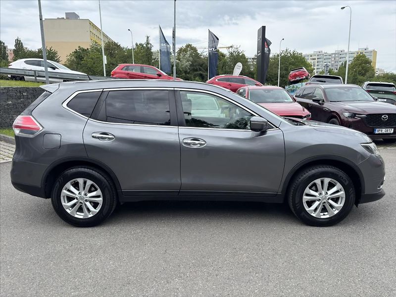 Nissan X-Trail 1,6 D PLNÝ SERVIS 360° PANORAM - fotka 6 z 44