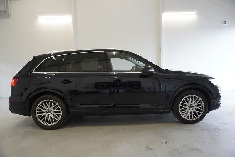Audi Q7 3.0 TDI QUATTRO AUTOMAT - fotka 5 z 33