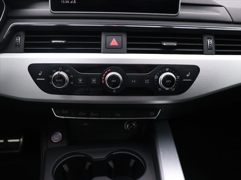 Audi S5 3,0 TFSi 260kW TipTronic 4X4 - fotka 17 z 26