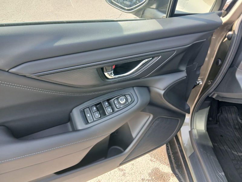 Subaru Outback (2025) 2,5i COMFORT NAPA  - fotka 10 z 13