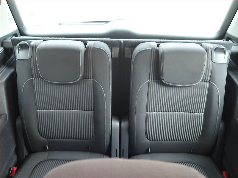 Seat Alhambra (2013) 2.0 TDI, 4X4, 7 míst, Navi - fotka 18 z 19