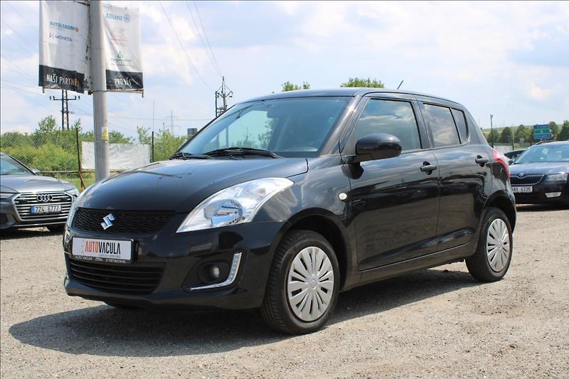Suzuki Swift 1,2 i  4 x 4, SERVISKA - fotka 1 z 31