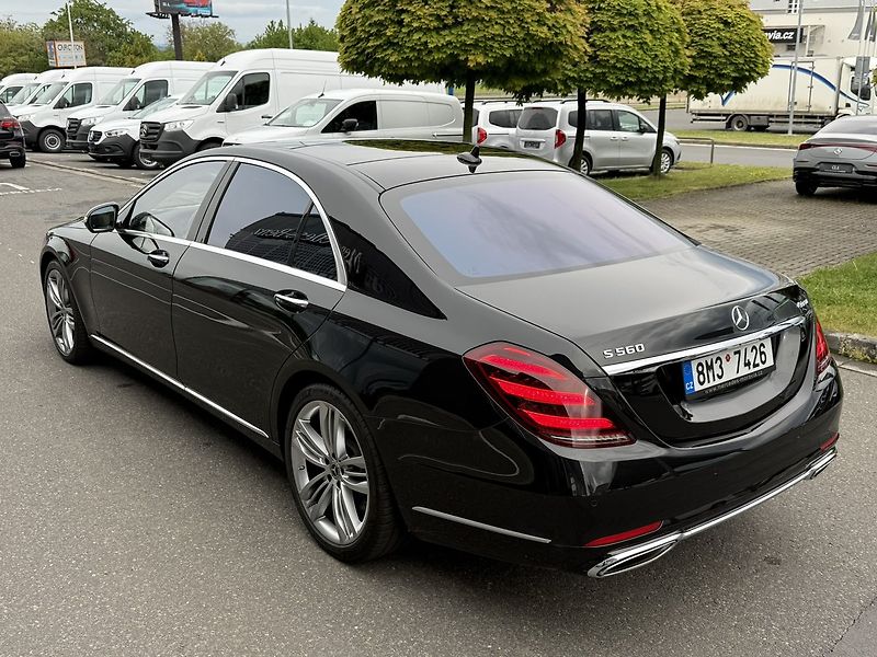 Mercedes-Benz Třídy S (2018) 560 4MATIC LONG - fotka 53 z 55