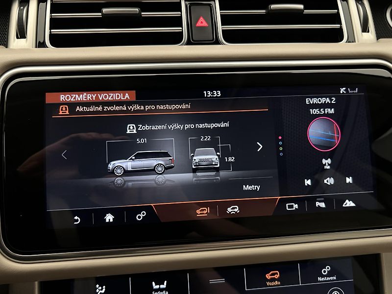 Land Rover Range Rover 4.4 SDV8 VOGUE AUT CZ - fotka 38 z 52