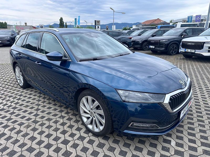 Škoda Octavia 2,0 TDI 110kW DSG Style - fotka 4 z 17