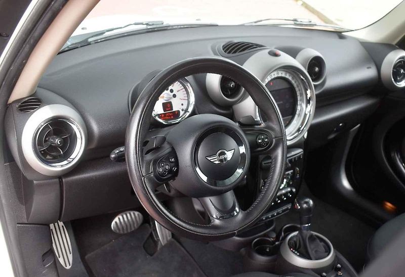 Toto Mini Countryman lze jako ojetinu pořídit kolem 300 000 Kč
