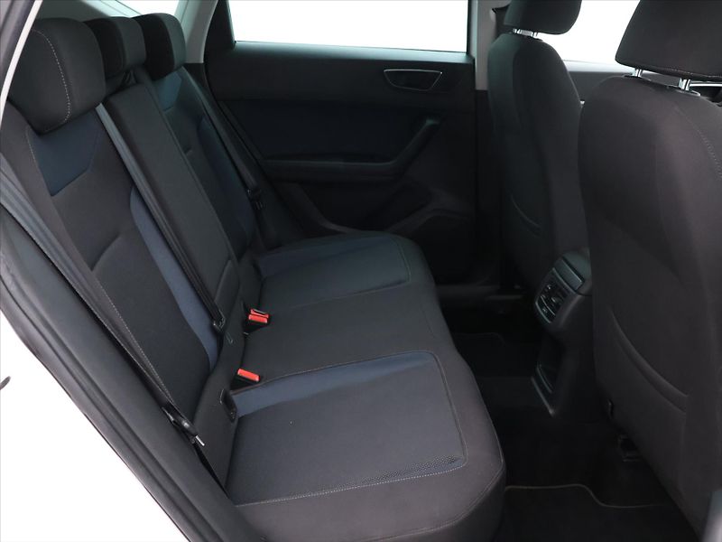 Seat Ateca 2,0 TDI LED 4Drive CZ Style - fotka 12 z 28