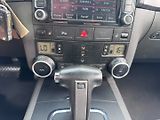 Volkswagen Touareg (2010) 4X4 3,0 TDI V6 176 KW - náhled 30