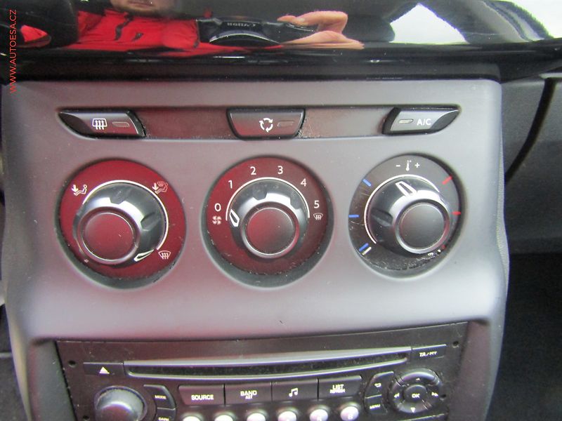 Citroën C3 (2015) 1.2 i, AC - fotka 12 z 16