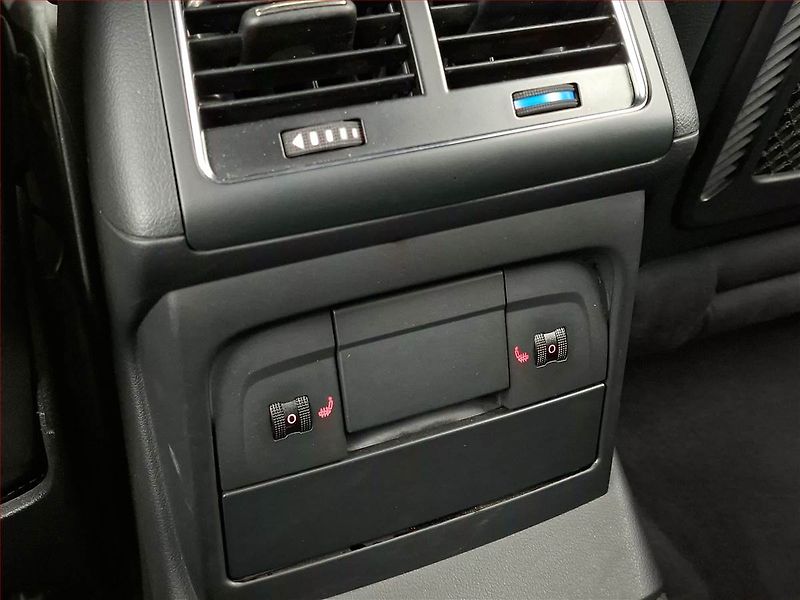 Audi Q5 (2009) 3.0 TDI, 4X4, Automat, Navi - fotka 21 z 22