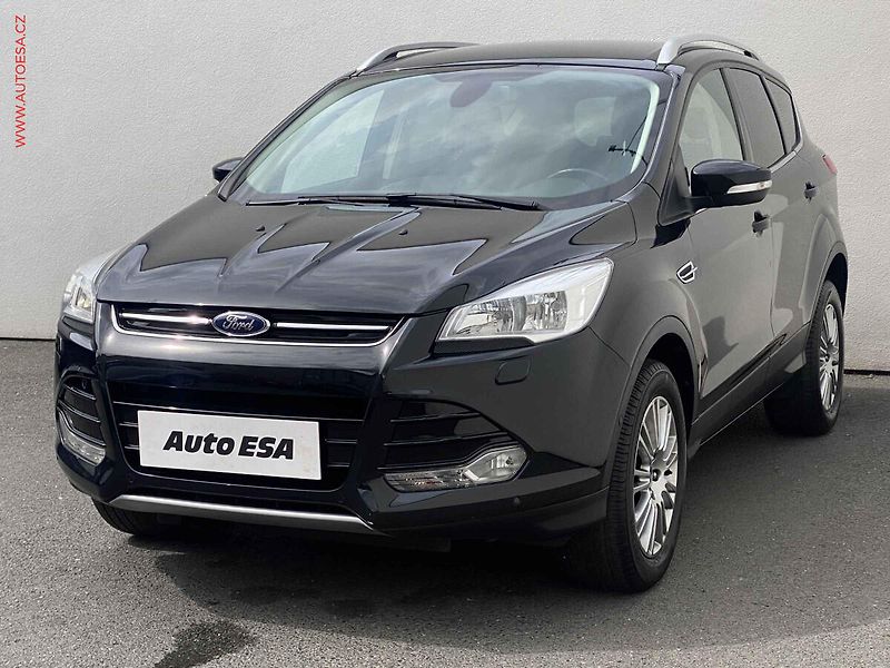 Ford Kuga (2014) 2.0 TDCi 4x4, Titanium - fotka 3 z 18